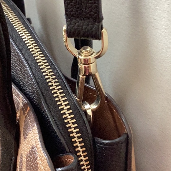 Kate Spade New York Margaux leopard medium satchel handbag or crossbody - Picture 5 of 16